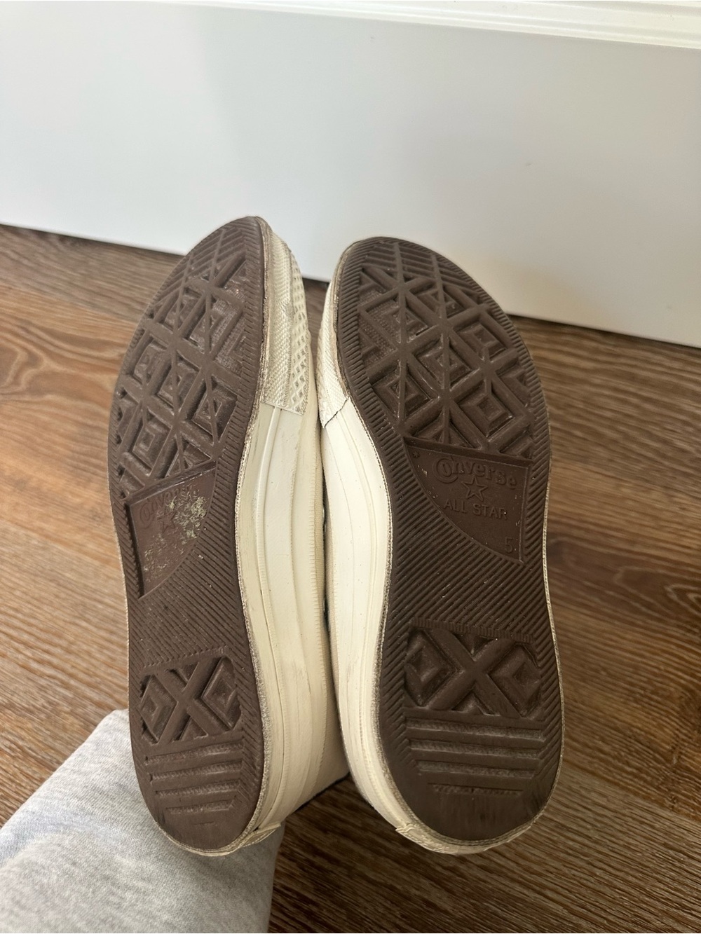 Comme des Garcons PLAY Cream High-Top Canvas Sneaker with Red Heart Logo - Picture 7 of 8